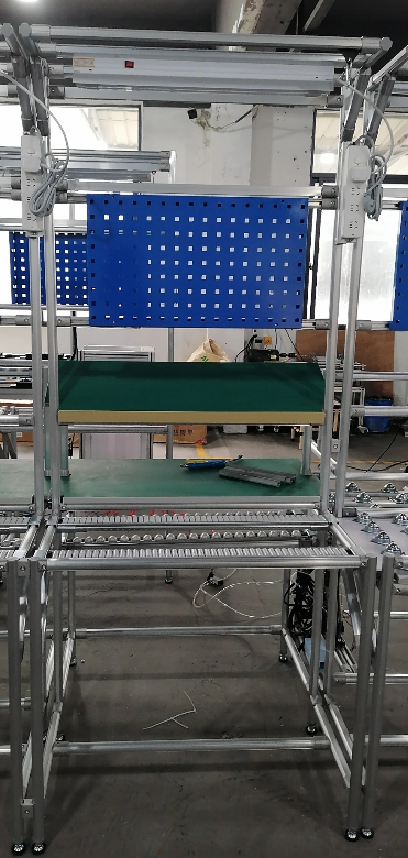 Aluminum Profile ESD Lean Workstation with Pegboard, Flow Rack & Lighting System